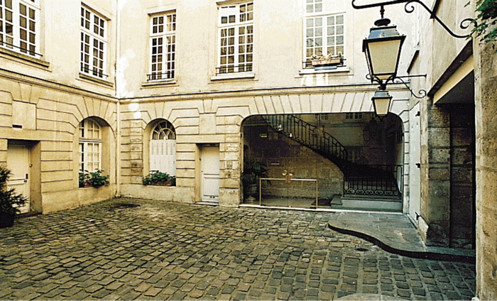 01_cour.jpg